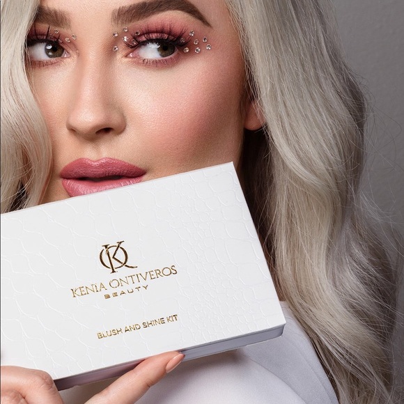 🎀KENIA ONTIVEROS BEAUTY Blush Shine face palette - Picture 8 of 10